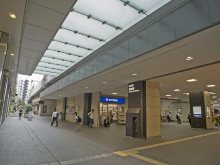周辺環境　笹塚駅(京王線) 徒歩13分。 1080m
