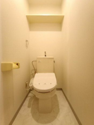 トイレ　トイレ※この画像は同じタイプの他号室の参考写真です