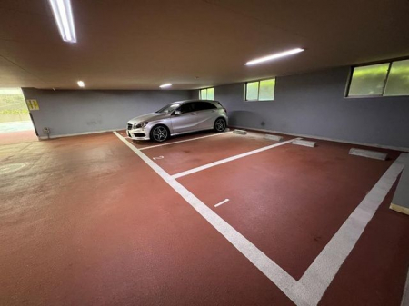 駐車場　平置き駐車場