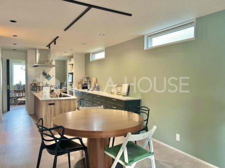 ���r���O�@21.03���̐��������̍L�X�Ƃ������r���O