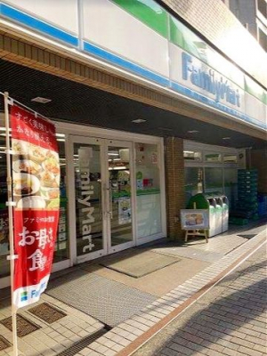 ���ӊ��@�t�@�~���[�}�[�g�O�c���≺�X �k��6���B 430m