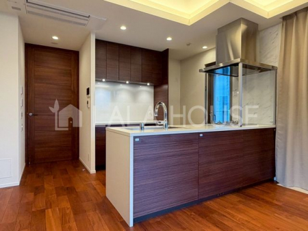 �L�b�`���@�L�b�`���ɂ͏��g�[����