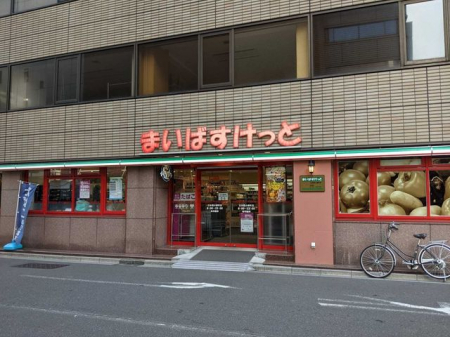 ���ӊ��@�܂��΂������Ɠ��{�����Ԓ��X �k��2���B 100m