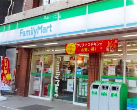 周辺環境　ファミリーマート東神田二丁目店 徒歩2分。 140m